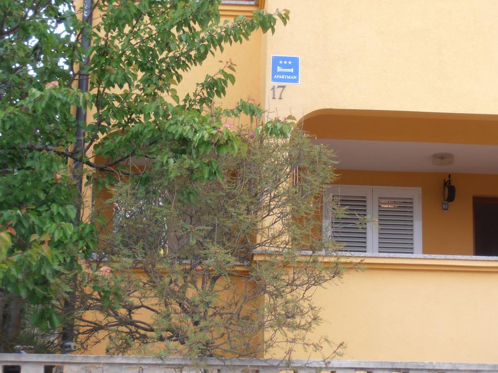 Apartment M&M Gornji Karin Exterior foto